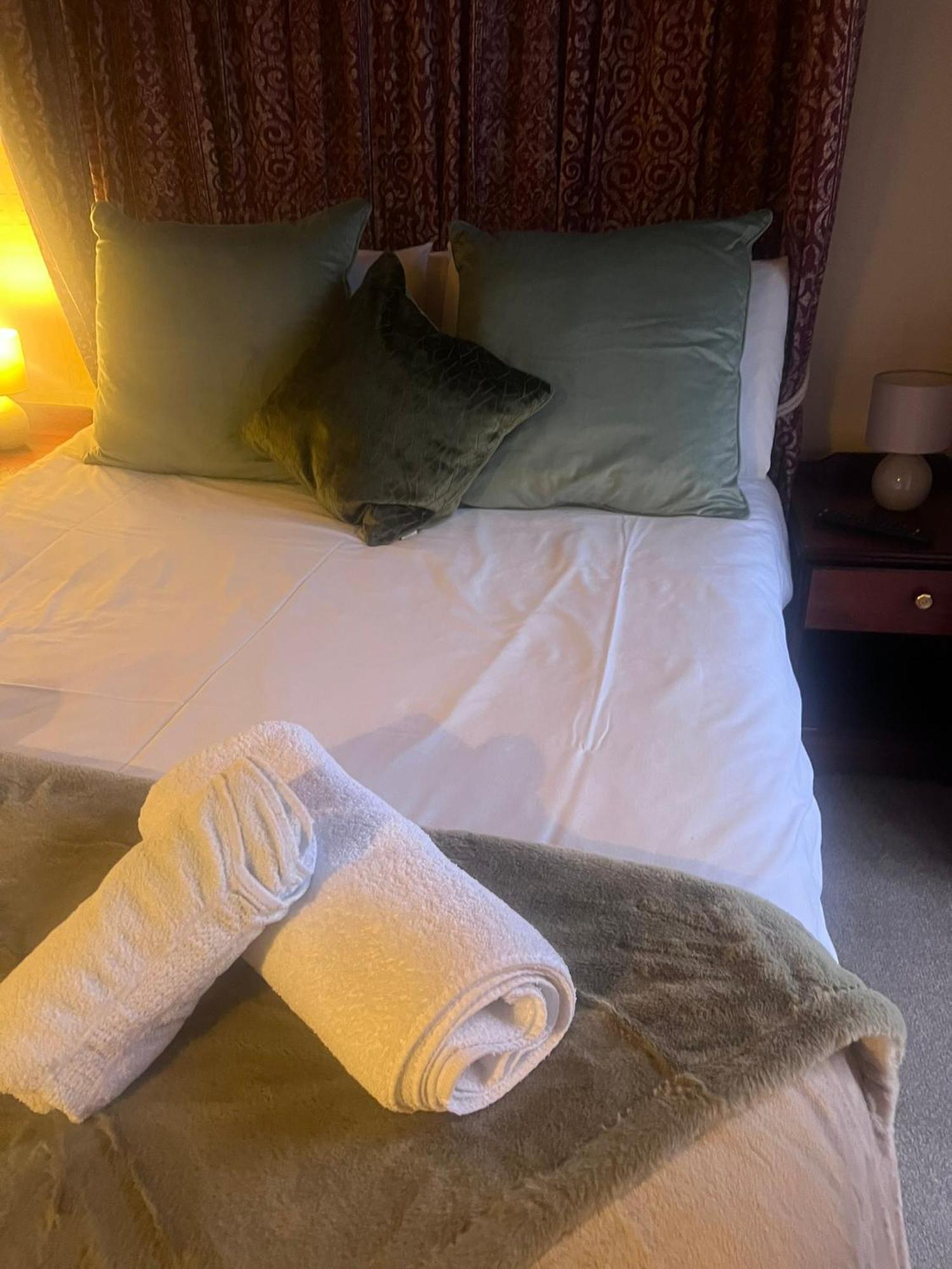 The Crown Hotel Lynton Esterno foto