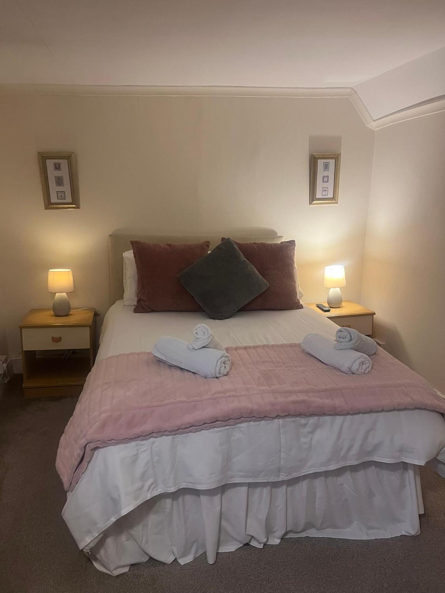 The Crown Hotel Lynton Esterno foto