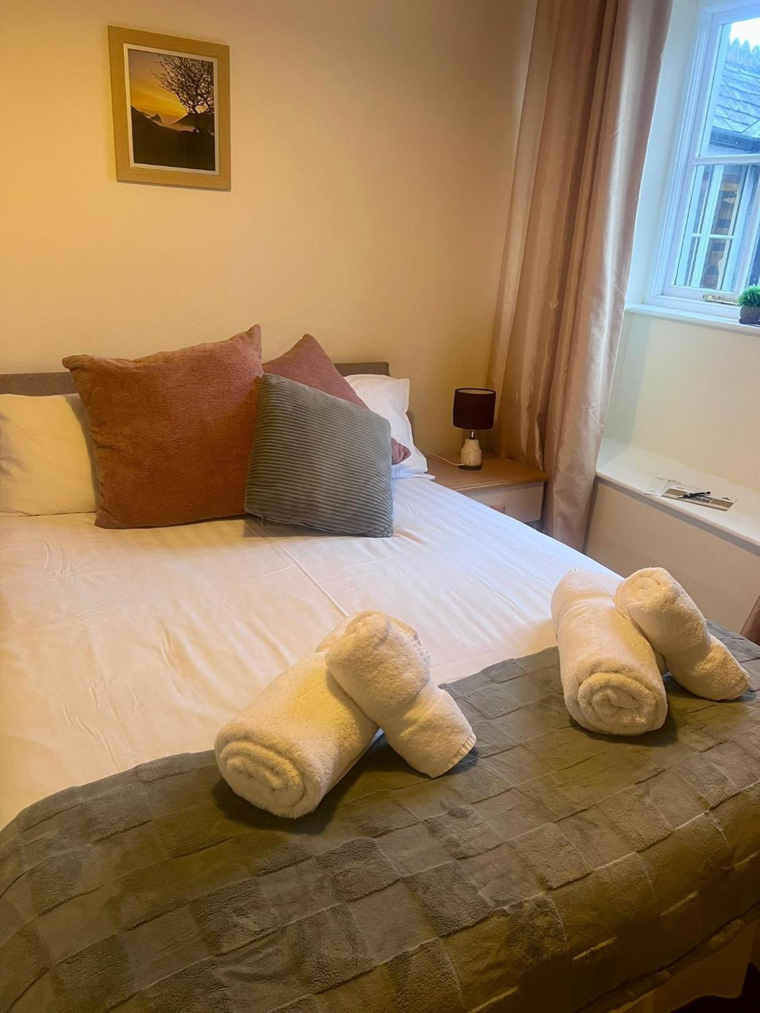 The Crown Hotel Lynton Esterno foto