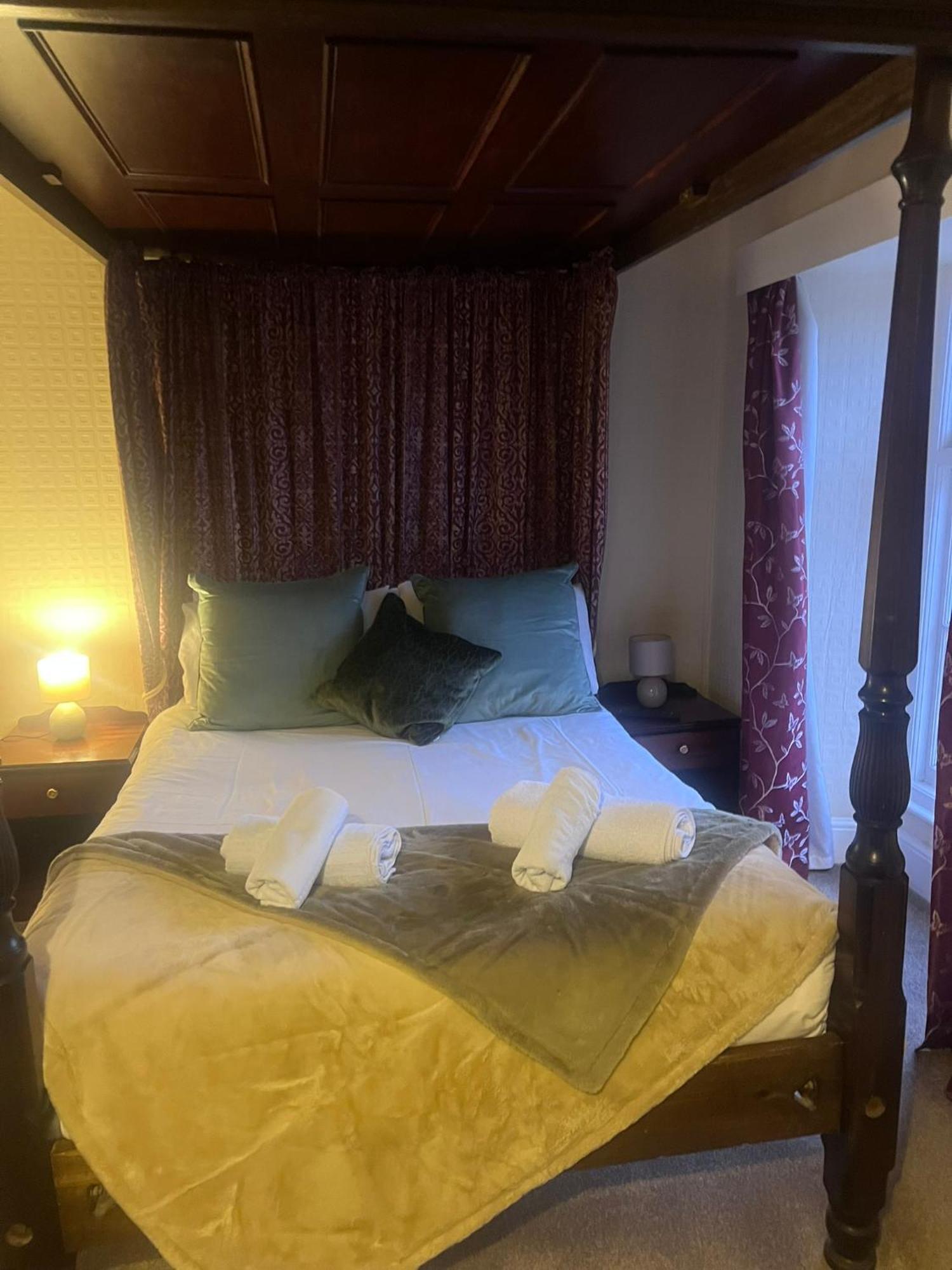 The Crown Hotel Lynton Esterno foto