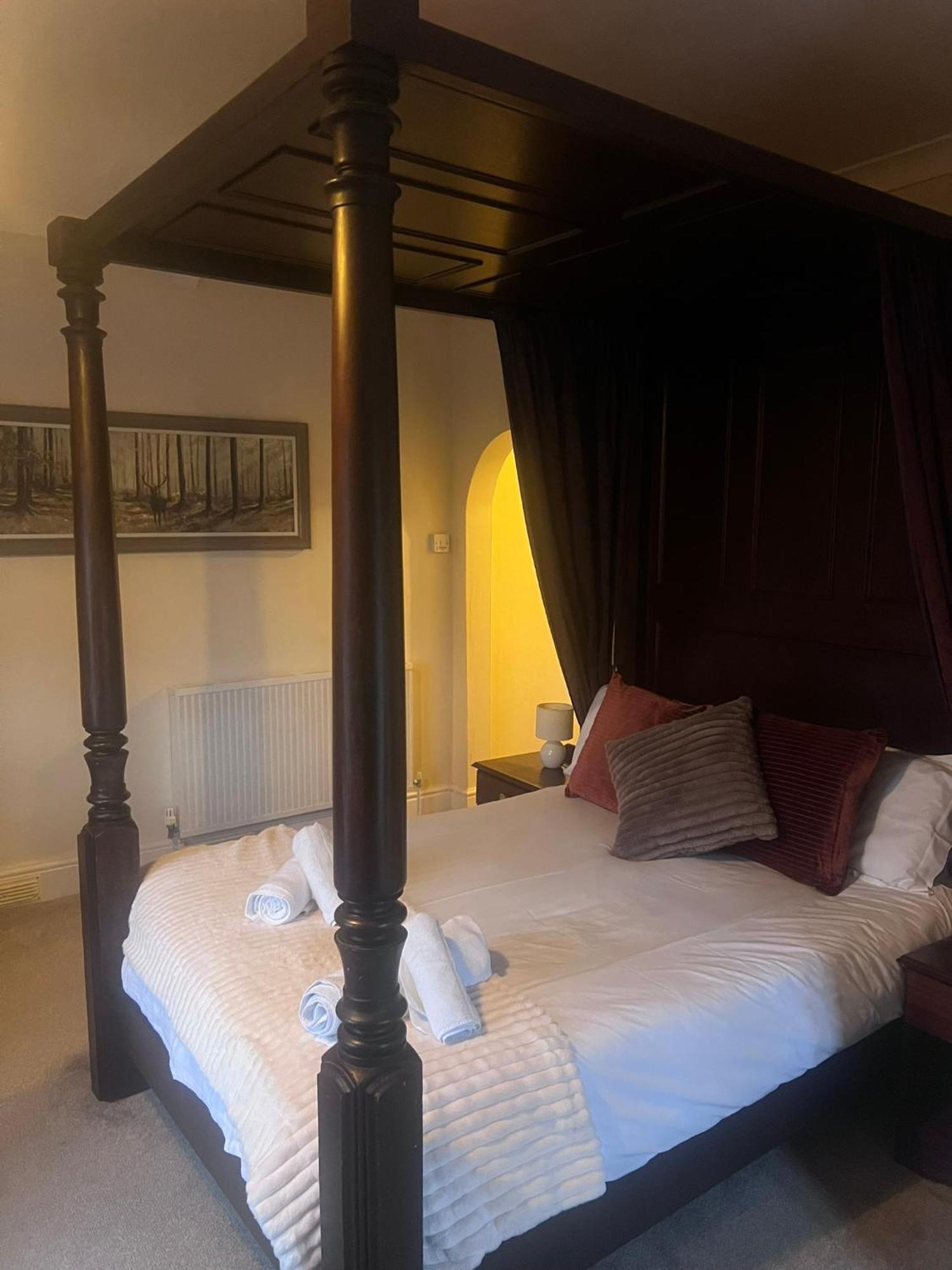 The Crown Hotel Lynton Esterno foto
